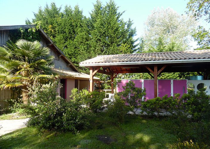 Les sanitaires du camping naturel GCA à Hourtin en Gironde